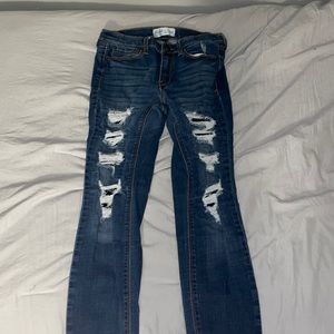 Size 5/27W ripped skinny jeans